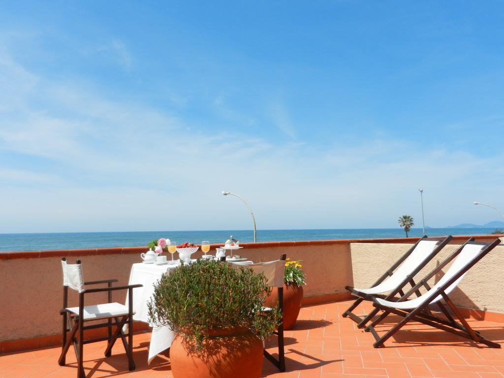 Hotel Villa Maremonti Marina di Massa Eksteriør billede