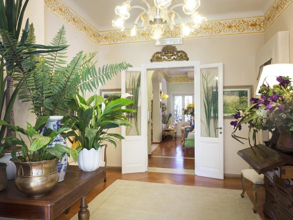 Hotel Villa Maremonti Marina di Massa Eksteriør billede