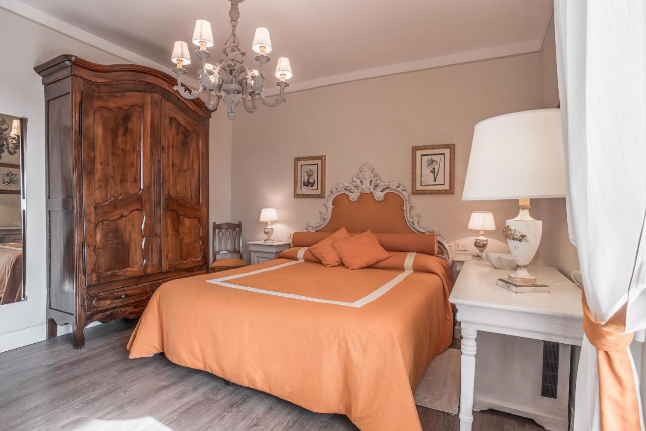Hotel Villa Maremonti Marina di Massa Eksteriør billede